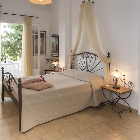 Elena Apartments Pollonia Chambre photo
