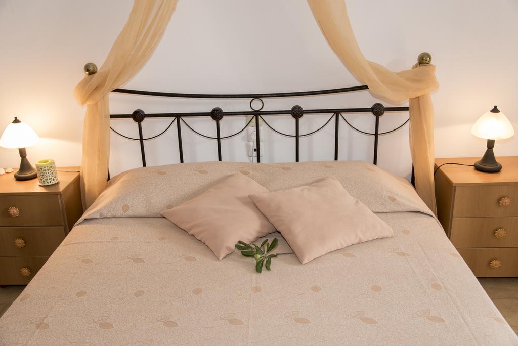 Elena Apartments Pollonia Chambre photo