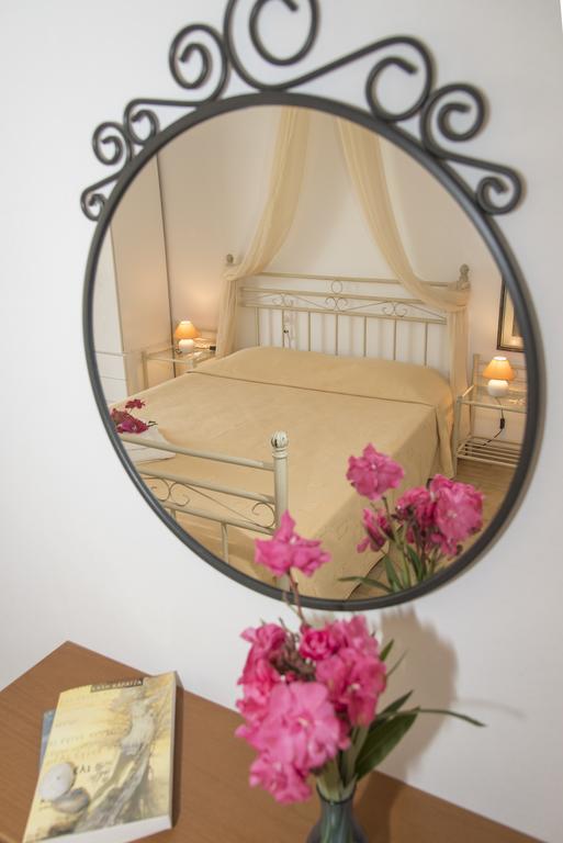 Elena Apartments Pollonia Chambre photo